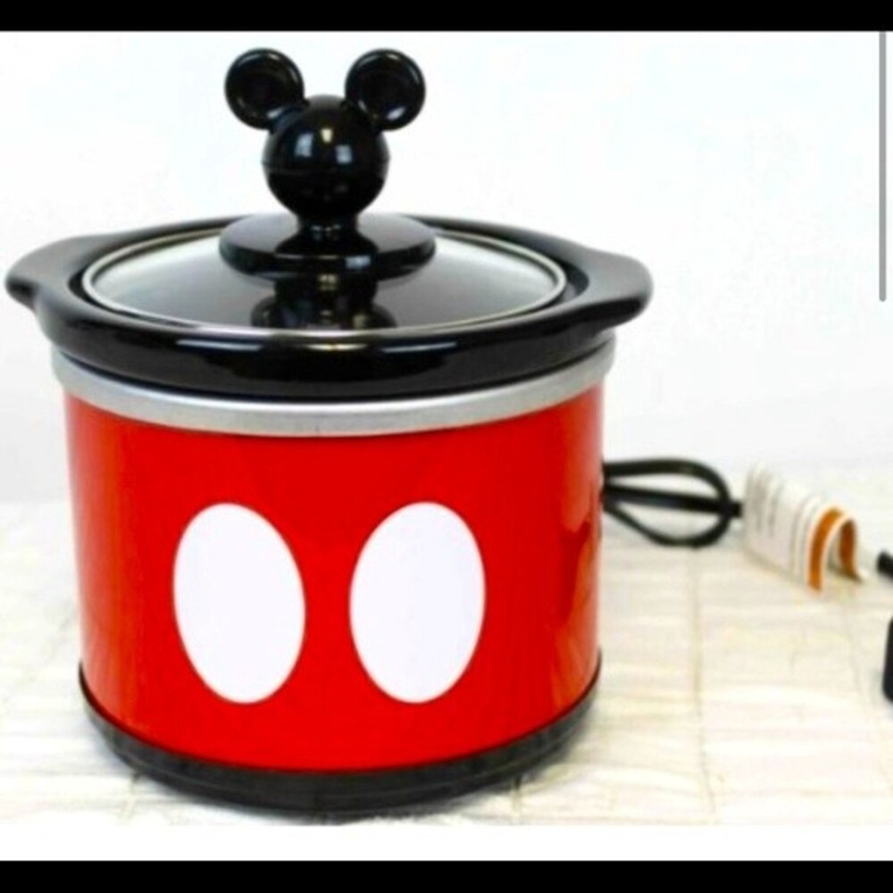 Disney Mickey mouse 20 ounce dipper